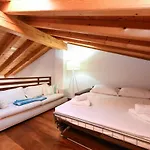 Lejlighed Loft Soppalcato Con Patio, Piscina E Parcheggio