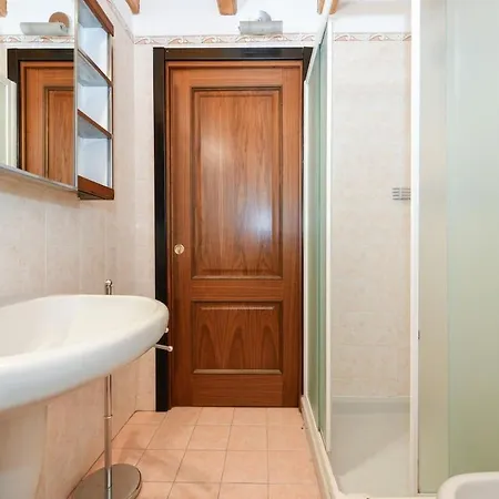 Apartmán Loft Soppalcato Con Patio, Piscina E Parcheggio